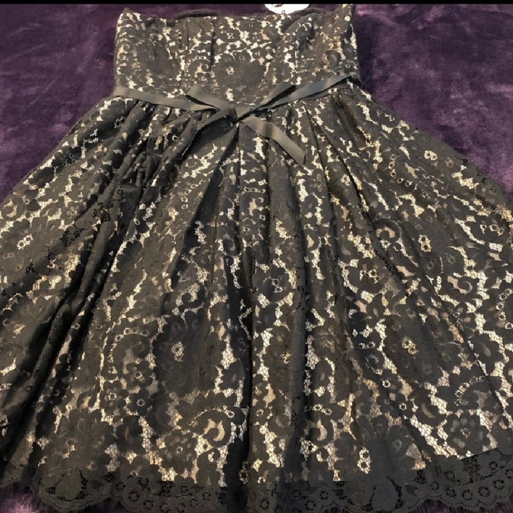 Neiman Marcus Strapless Party Dress - NWT - Picture 6 of 6